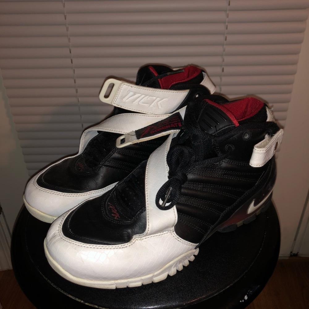 Nike Mike Vick Sneaker